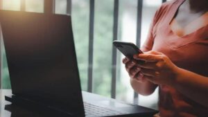 Atualização de conteúdo: descubra como reavivar textos antigos e subir no ranking